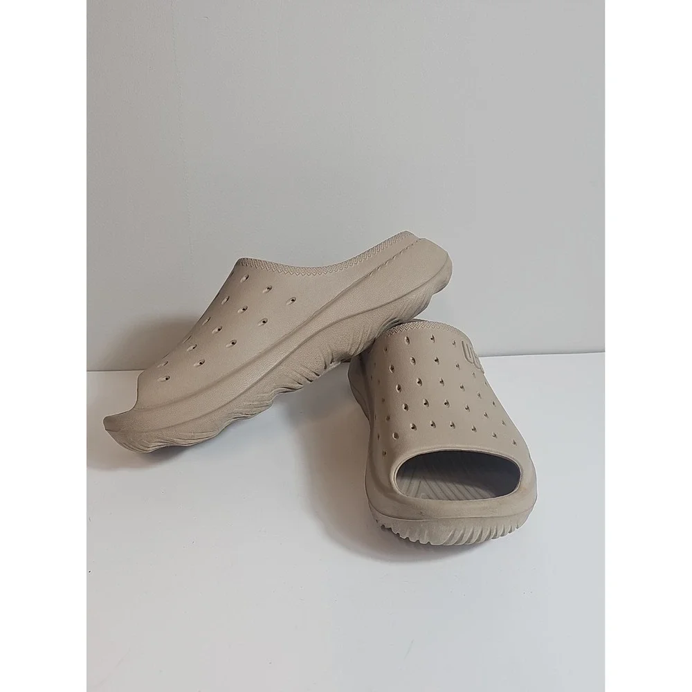 UGG please see
